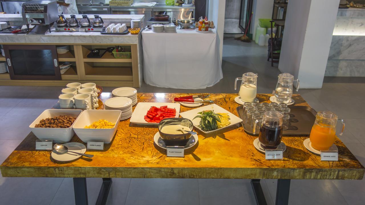 Unique Regency Pattaya Hotell Exteriör bild