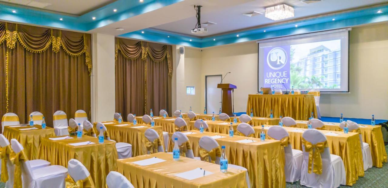 Unique Regency Pattaya Hotell Exteriör bild